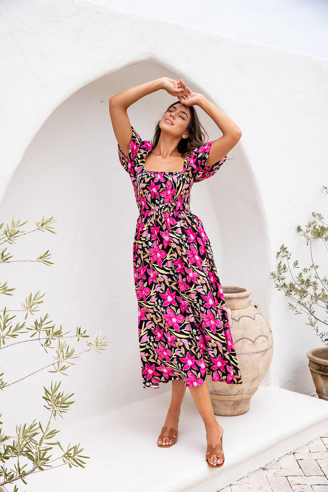Essence Midi Dress -Black Floral