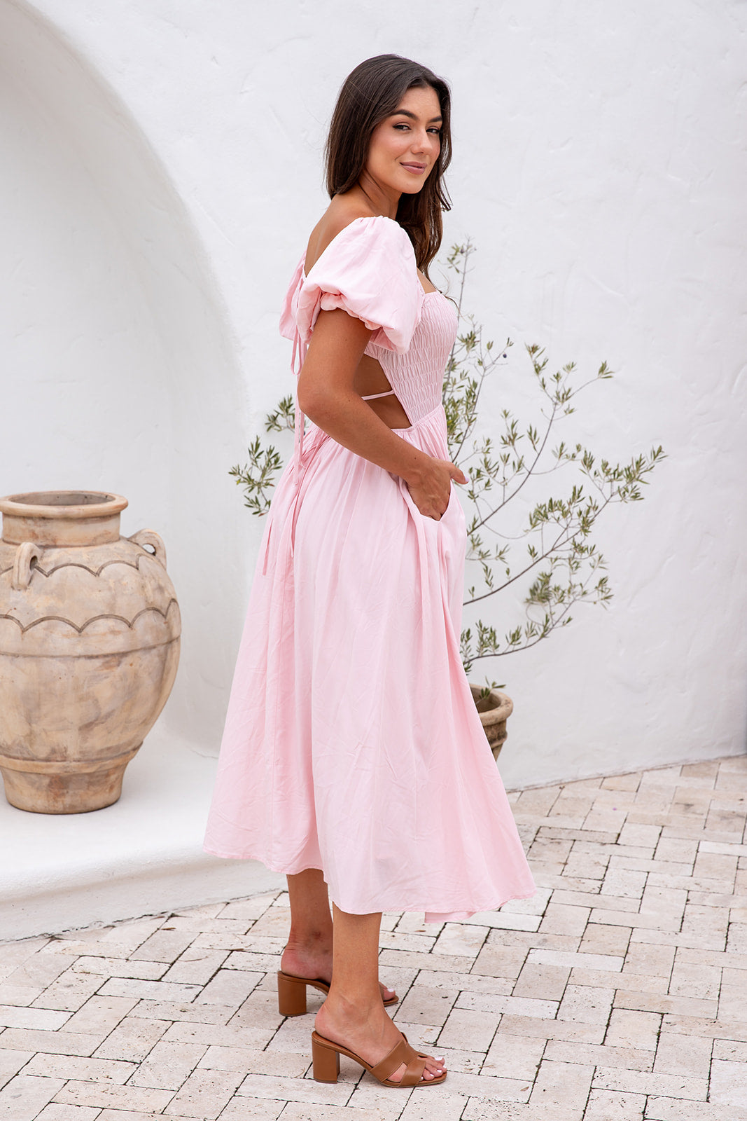 Essence Midi Dress -Pink
