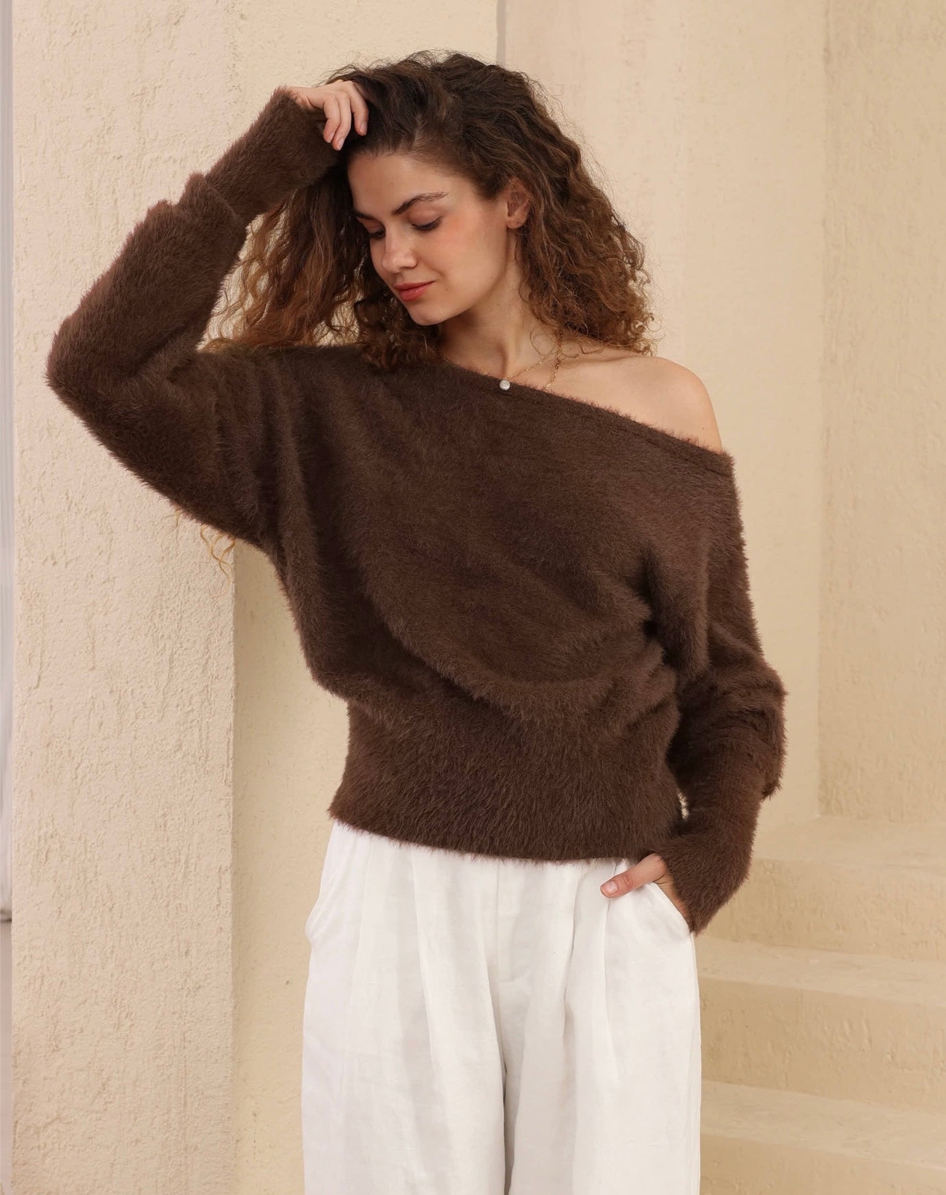 2053256-Brown