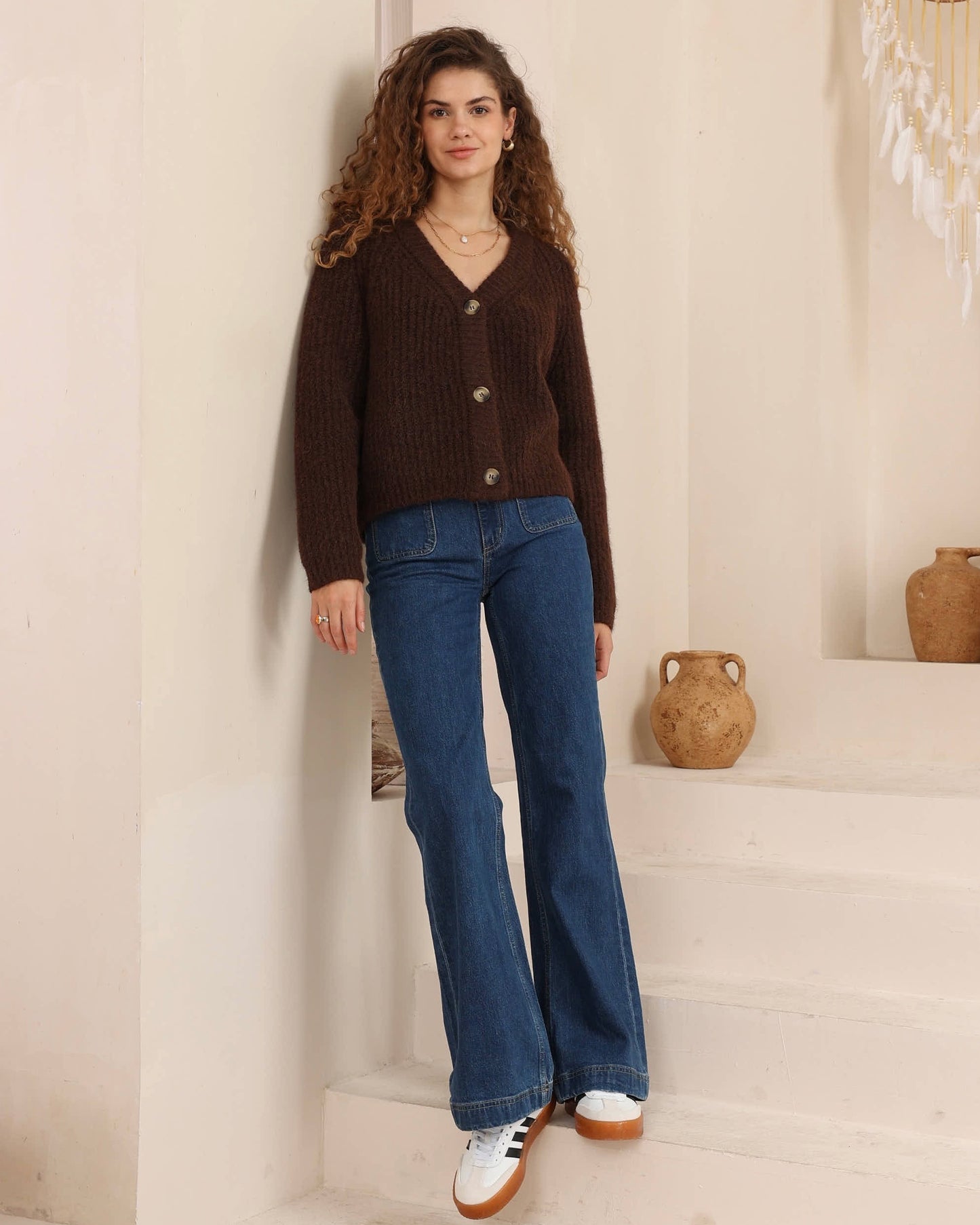 2053139-3-brown
