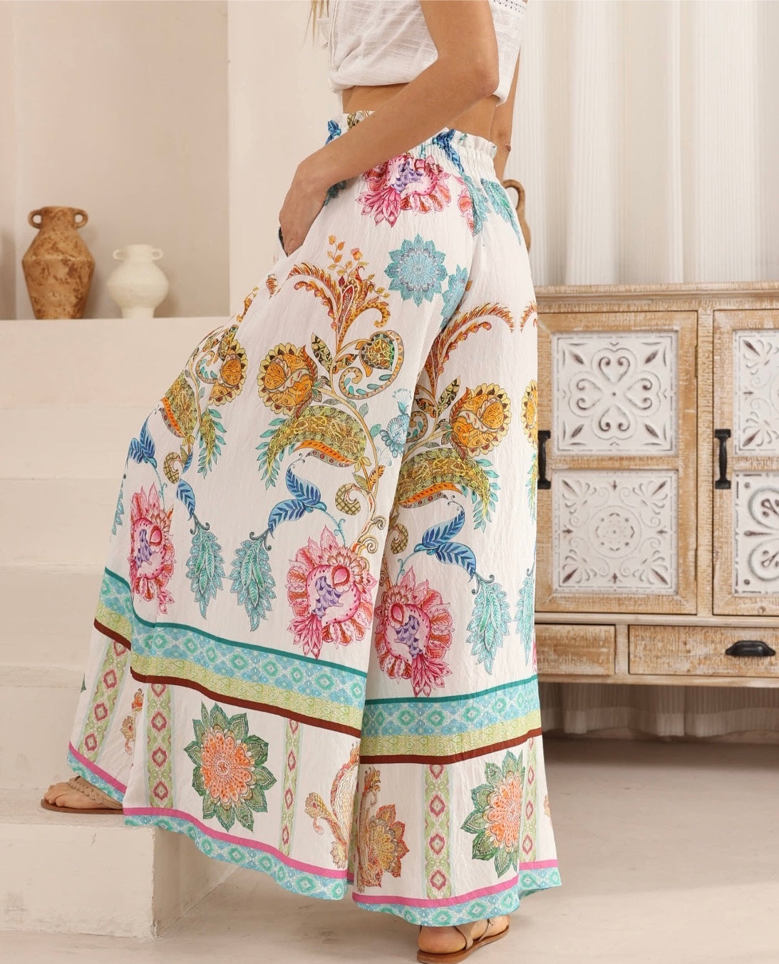 203625-280-White Floral