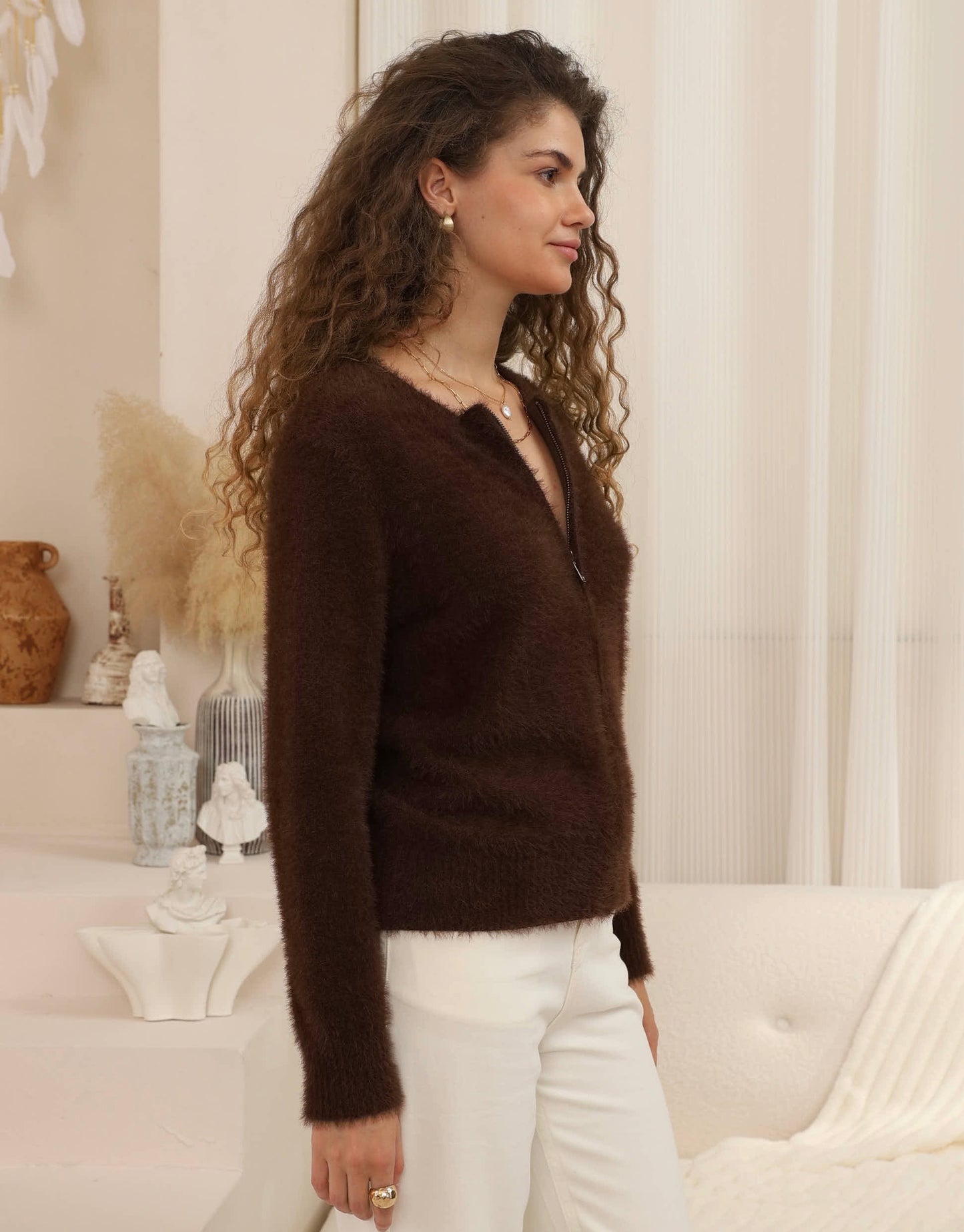 2053136-Brown