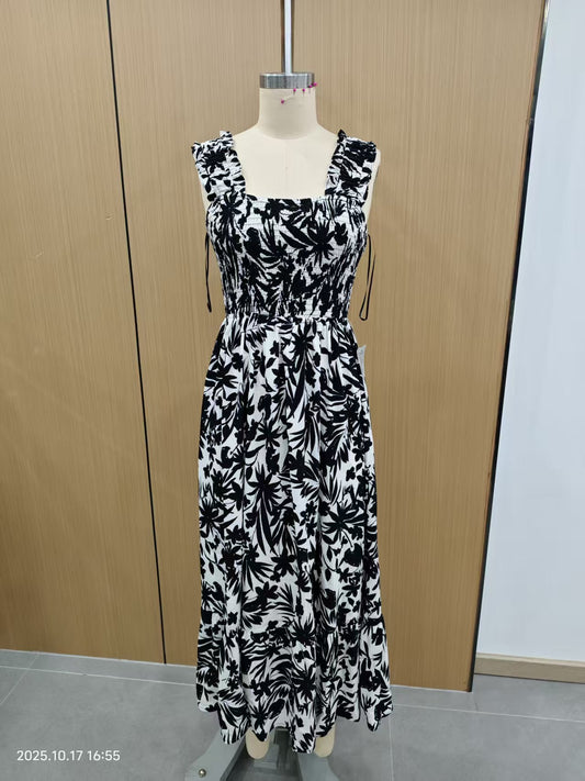 DS1004 - Black Floral