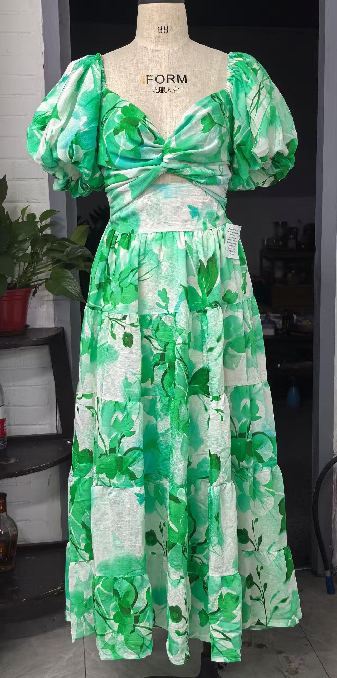 DL1003-Green Floral