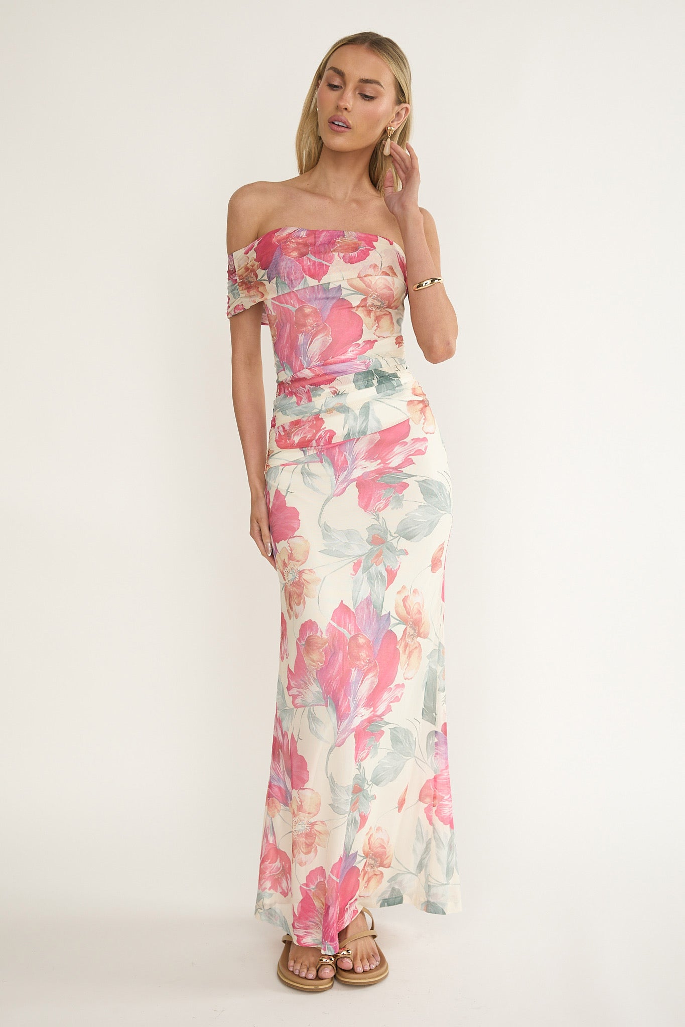 64793D10-Pink